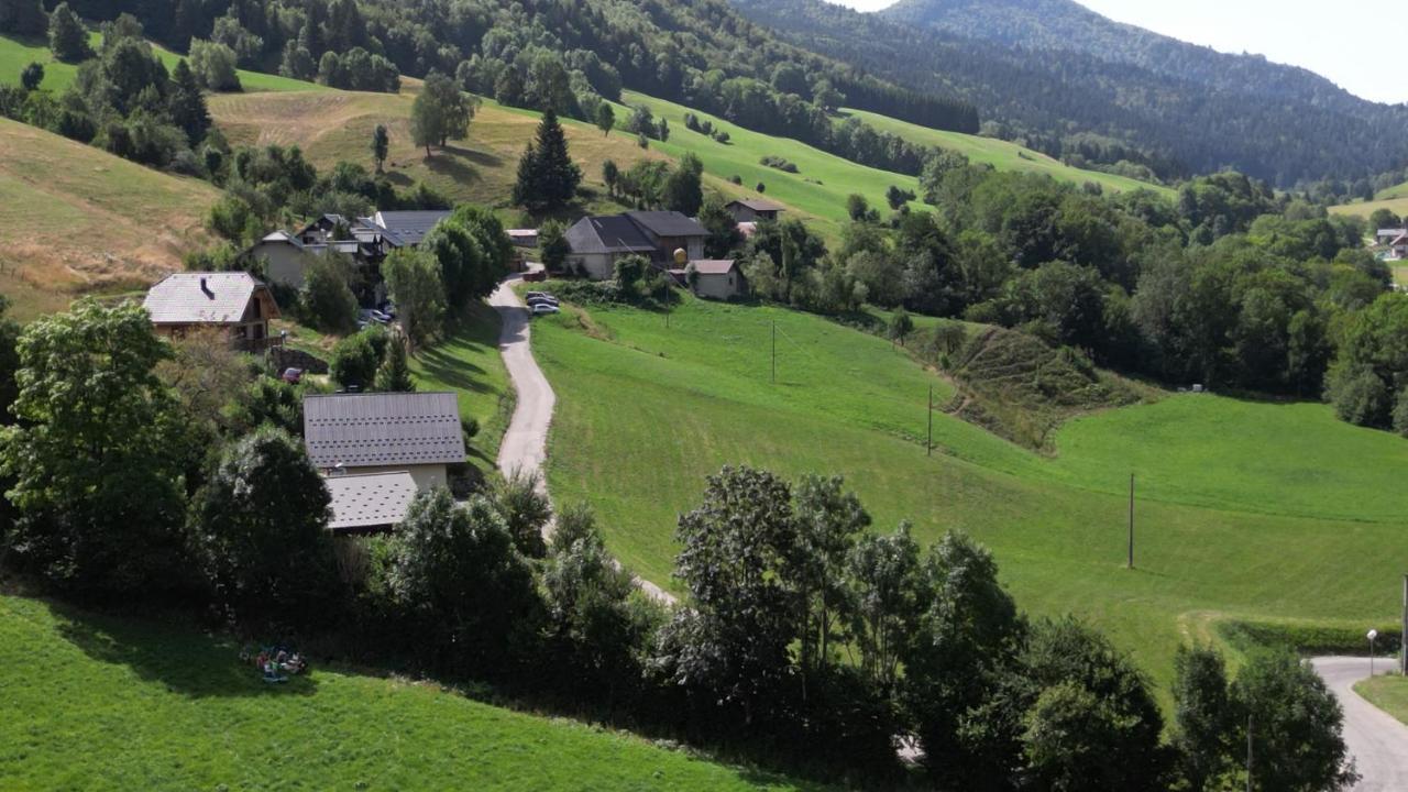 Les Gites D'Aillon Et D'Ailleurs Exterior foto